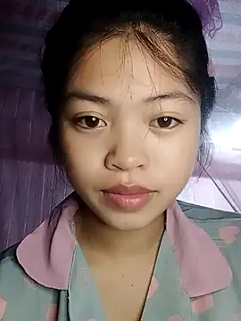 Snapshot of Thy00__ chatting on 11.09.25 Thy00 online show from 11.09.25