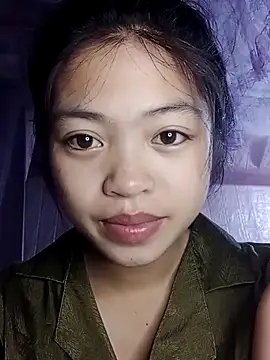 Snapshot of Thy00__ chatting on 11.12.25 Thy00 online show from 11.12.25