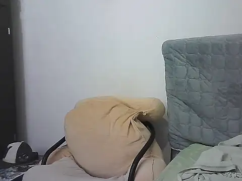 morenocabro10 online show from 11.23.25