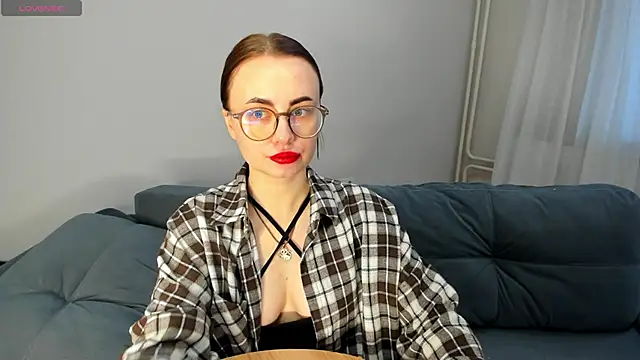 MewStella online show from 03.26.26