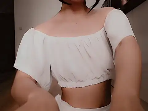 Snapshot of Tea_Mei chatting on 10.10.25 Tea Mei online show from 10.10.25