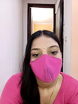 Snapshot of Cute_Rakhi8 chatting on 05.14.26 Cute Rakhi8 online show from 05.14.26