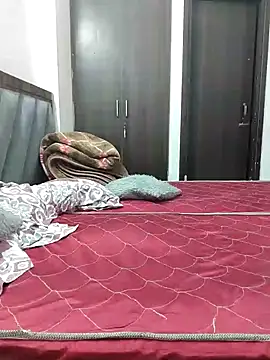 Snapshot of sweetpj chatting on 10.17.25 sweetpj online show from 10.17.25