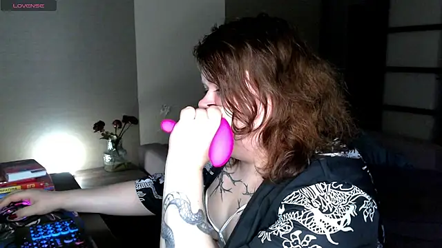 Romy Addams online show from 10.30.25