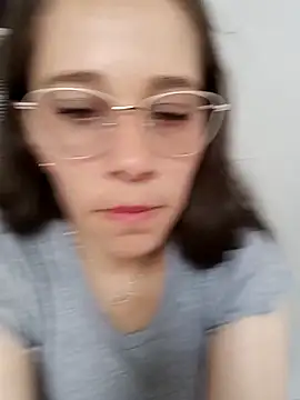 Snapshot of Isabella5_Brown_ chatting on 02.05.26 Isabella5 Brown online show from 02.05.26