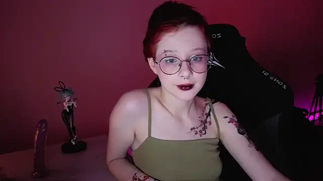 AmityBlightt online show from 09.21.25