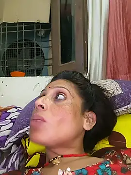 Snapshot of ISHANI-SINGH chatting on 09.17.25 ISHANI-SINGH online show from 09.17.25