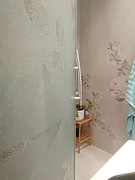 Snapshot of Solek56 chatting on 10.13.25 Solek56 online show from 10.13.25