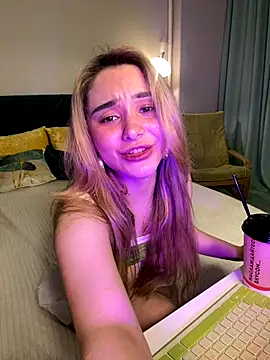 Chloe Ravens online show from 10.09.25