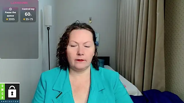 Snapshot of milf_hornys chatting on 09.11.25 milf hornys online show from 09.11.25