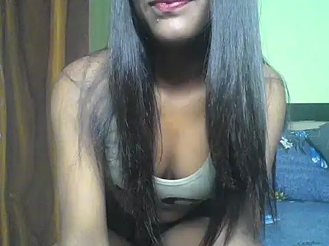 Snapshot of mickle_james chatting on 10.22.25 mickle james online show from 10.22.25