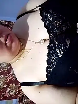 Hnonasix89 online show from 04.15.26