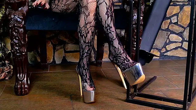 VanessaColby online show from 10.12.25