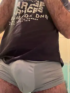 Snapshot of Cruel00 chatting on 09.17.25 Cruel00 online show from 09.17.25