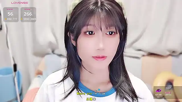 Snapshot of Rabbitlittlefool chatting on 10.22.25 Rabbitlittlefool online show from 10.22.25