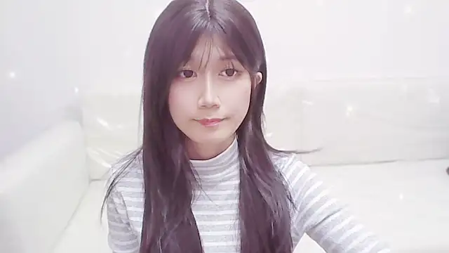 Snapshot of Rabbitlittlefool chatting on 10.27.25 Rabbitlittlefool online show from 10.27.25