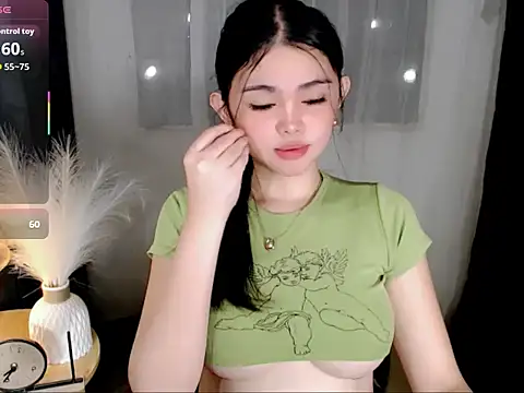 Snapshot of Bianca_cedine12 chatting on 04.27.26 Bianca cedine12 online show from 04.27.26