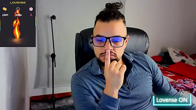 Ernesto-Rodriguez82 online show from 10.22.25