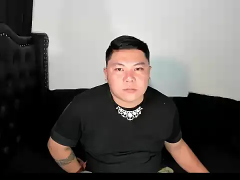 Snapshot of winter_snowxx chatting on 10.18.25 winter snowxx online show from 10.18.25