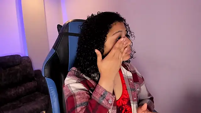 Dakota Mars online show from 10.04.25