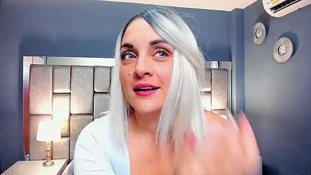 Cata Joness online show from 09.09.25