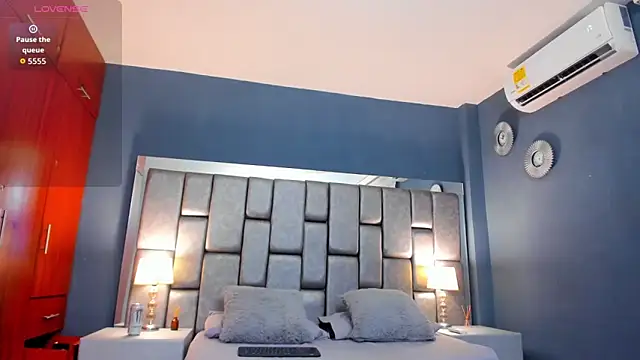 Cata Joness online show from 09.26.25