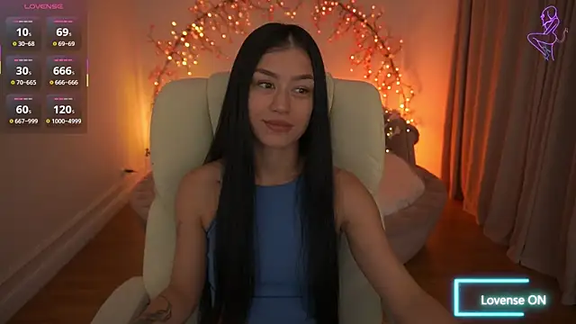 Snapshot of FataleNellie chatting on 07.10.26 FataleNellie online show from 07.10.26