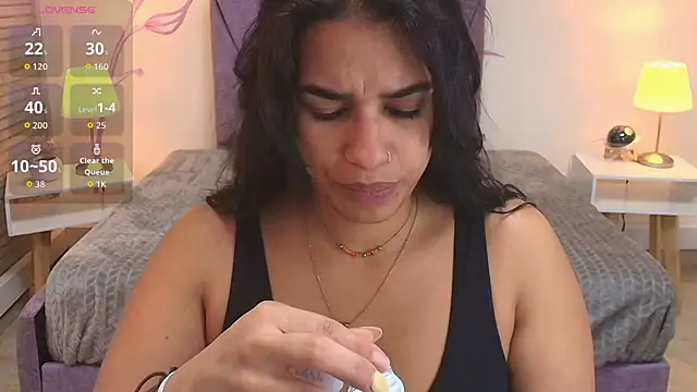 Lia Blake  online show from 10.20.25