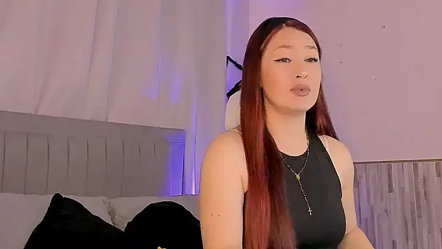 Snapshot of AnastasiaGreey chatting on 10.22.25 AnastasiaGreey online show from 10.22.25