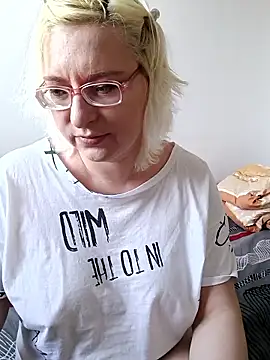 Snapshot of VikaKing chatting on 01.17.26 VikaKing online show from 01.17.26