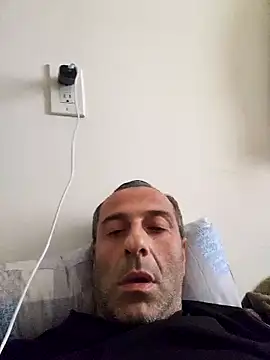 Snapshot of NY-DuDu chatting on 11.23.25 NY-DuDu online show from 11.23.25