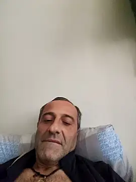 Snapshot of NY-DuDu chatting on 12.04.25 NY-DuDu online show from 12.04.25