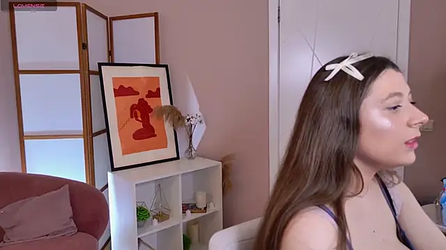 Queen Michelle  online show from 11.26.25