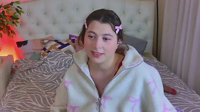 Queen Michelle  online show from 04.23.26