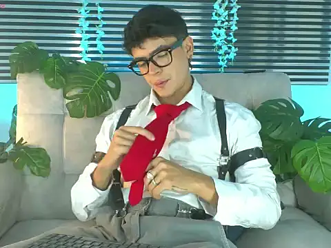CamiiGuzmanX online show from 06.06.26