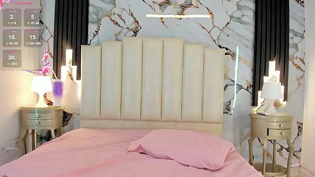 larakrouf online show from 10.25.25