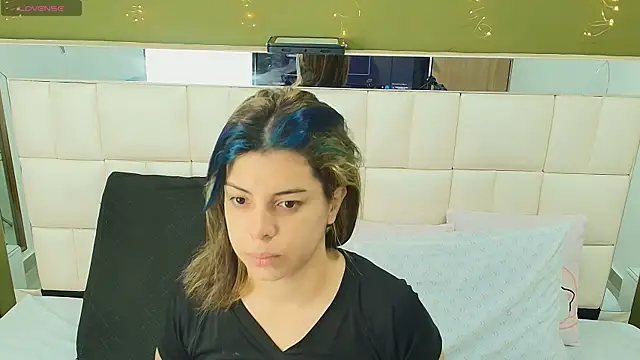 gisell gomez online show from 09.15.25