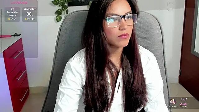 Cameroon-Diaz online show from 04.09.26