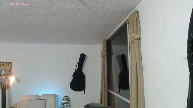 Thomasjons  online show from 04.04.26