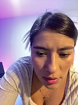  Kloee  online show from 10.09.25