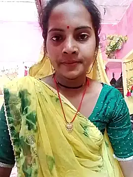 Snapshot of Hot_bbbb chatting on 10.03.25 Hot bbbb online show from 10.03.25