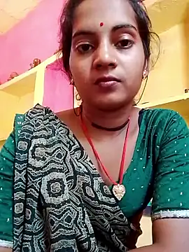 Snapshot of Hot_bbbb chatting on 10.11.25 Hot bbbb online show from 10.11.25