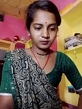 Snapshot of Hot_bbbb chatting on 10.13.25 Hot bbbb online show from 10.13.25