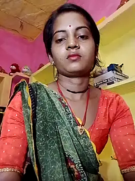 Snapshot of Hot_bbbb chatting on 10.14.25 Hot bbbb online show from 10.14.25