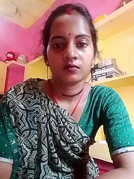 Snapshot of Hot_bbbb chatting on 10.19.25 Hot bbbb online show from 10.19.25