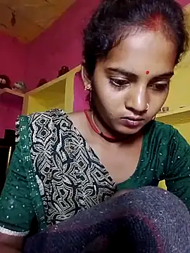 Snapshot of Hot_bbbb chatting on 10.19.25 Hot bbbb online show from 10.19.25