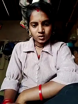 Snapshot of Hot_bbbb chatting on 11.10.25 Hot bbbb online show from 11.10.25