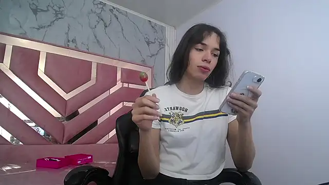 Snapshot of Mia_swift_ch chatting on 11.07.25 Mia swift ch online show from 11.07.25