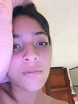 Snapshot of __Milulove__ chatting on 04.14.26 Milulove online show from 04.14.26