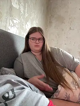 CurvyPaar2 online show from 02.18.26